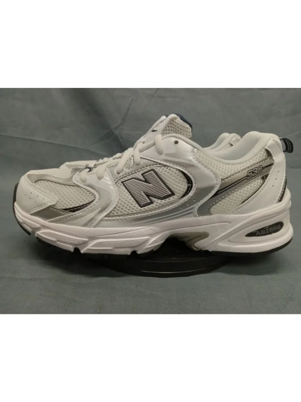 New Balance 530 (GS) Sneakers GR530SB1 White Blue Boys Size 6.5 NEW IN BOX!